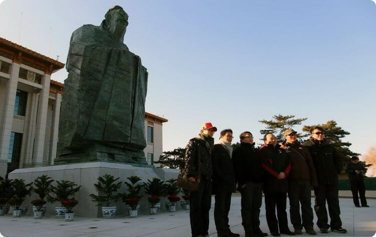 Confucius Statue Confucius statue